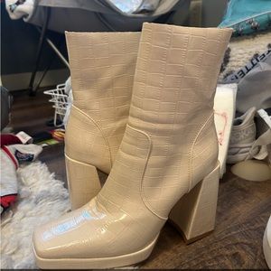 Princess polly boots